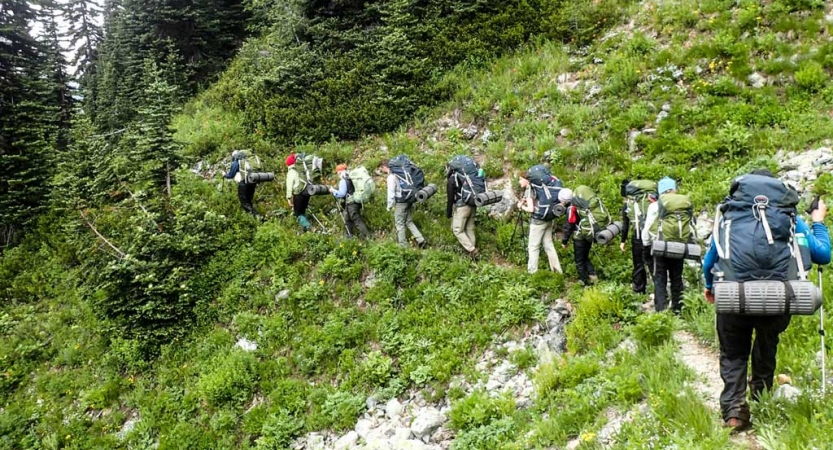 outdoor leadership program for adults